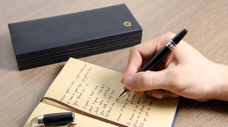 Bút bi viết chữ đẹp loại nào tốt? Một số gợi ý không nên bỏ qua